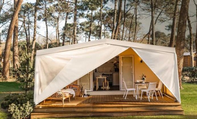 Camping Familial - Parc Aquatique - Grande Aire De Jeux A La Montagne Agos-Vidalos Exteriör bild